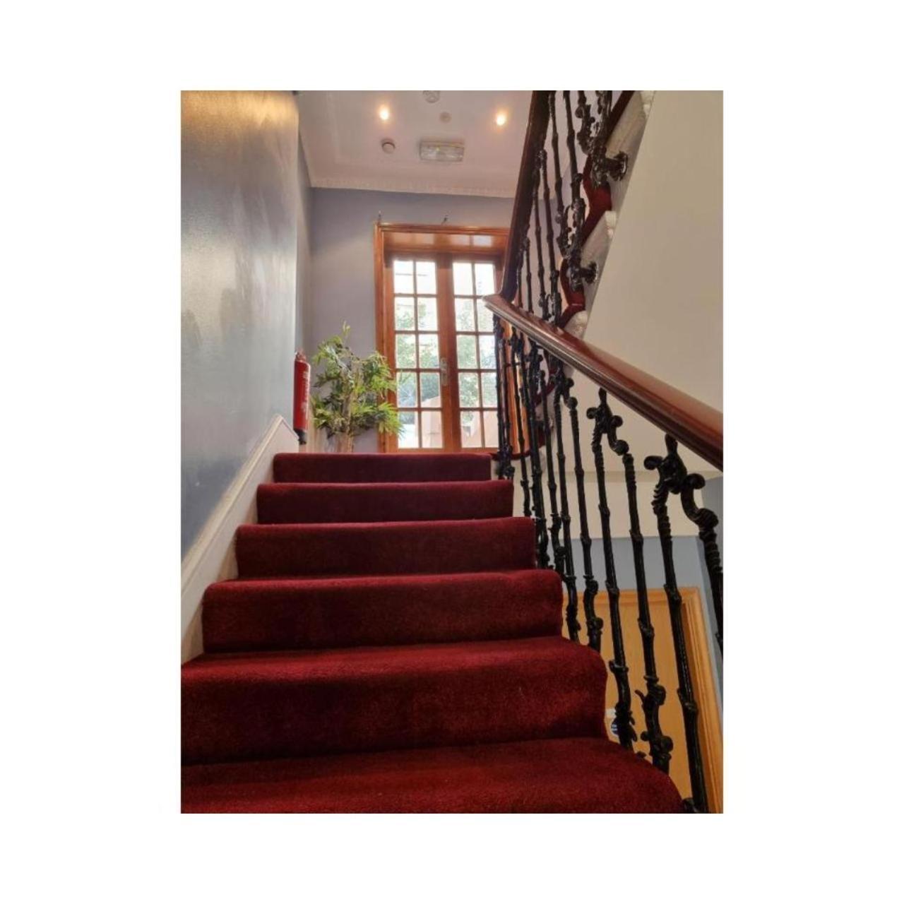 Fb1-Spacious Basement Studio Flat Fits 2- Near Hyde Park Лондон Стая снимка