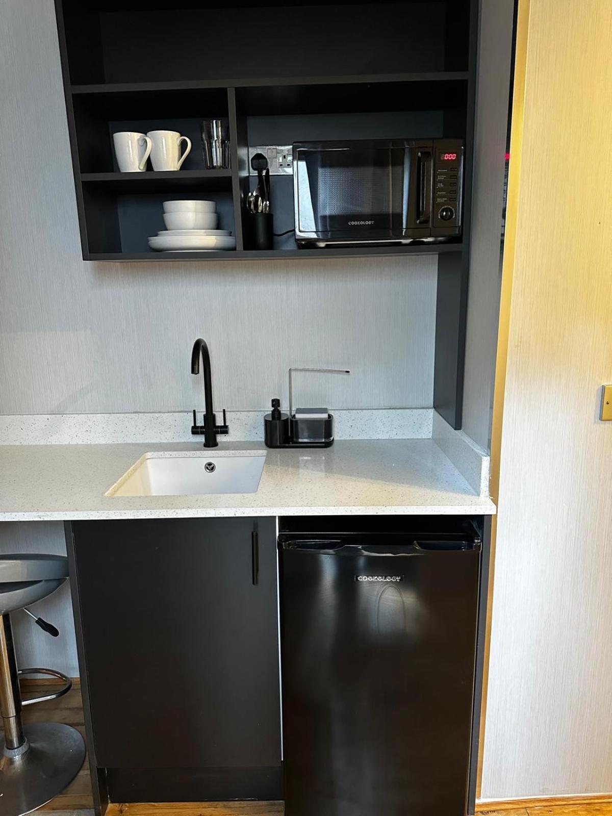Fb1-Spacious Basement Studio Flat Fits 2- Near Hyde Park Лондон Екстериор снимка